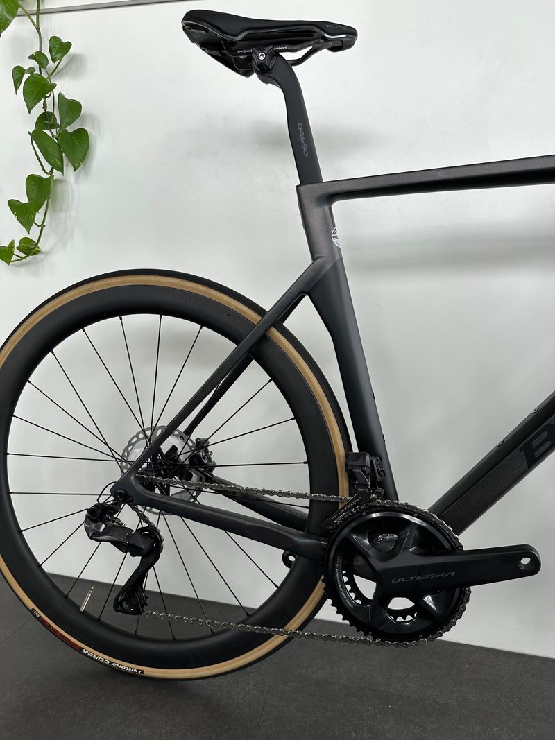 Basso Diamante Shimano Ultegra Di2 2024 Road & Gravel d'occasion — image 3 sur 9