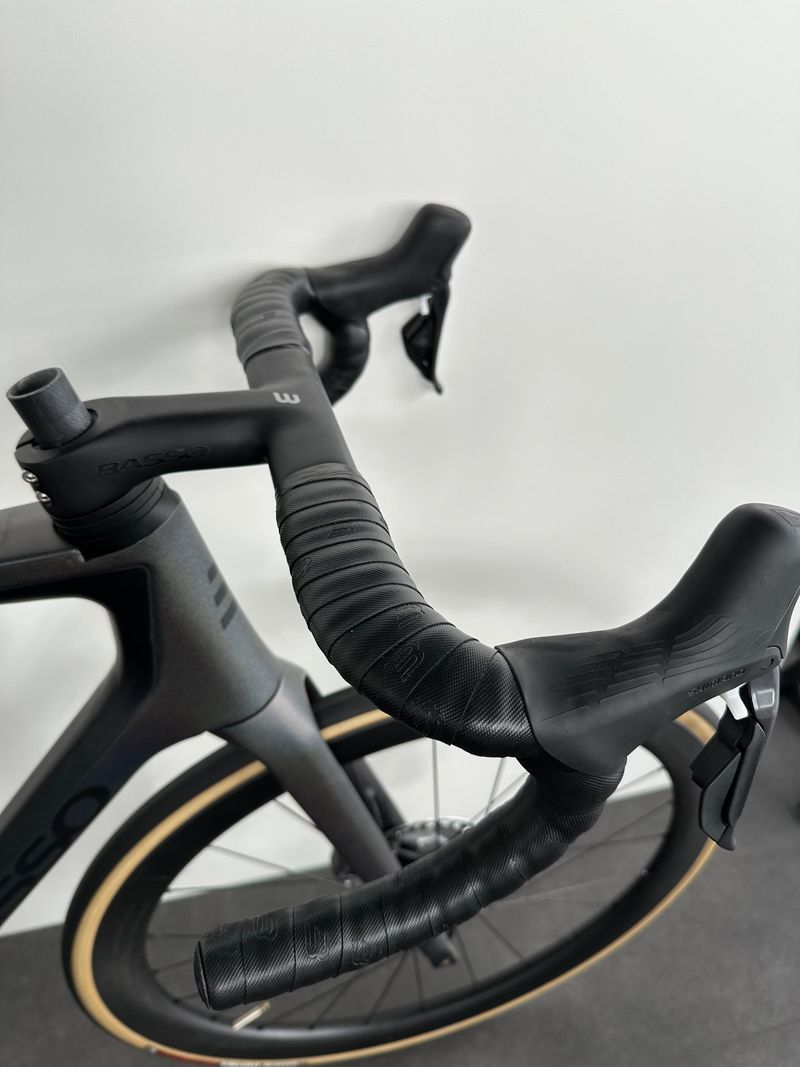 Basso Diamante Shimano Ultegra Di2 2024 Road & Gravel d'occasion — image 7 sur 9