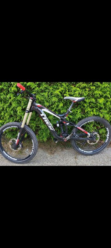 Gebrauchtes Trek 88 9.9 2014 2014 Mountainbike, Schwarz — Bild 1 von 8