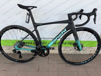 Bianchi Specialissima RC Durace Di2 2024 2024 Road & Gravel usato