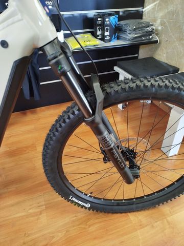 Used Lapierre Overvolt TR 6.8 2026 Mountainbike, White, 29 — image 5 of 10