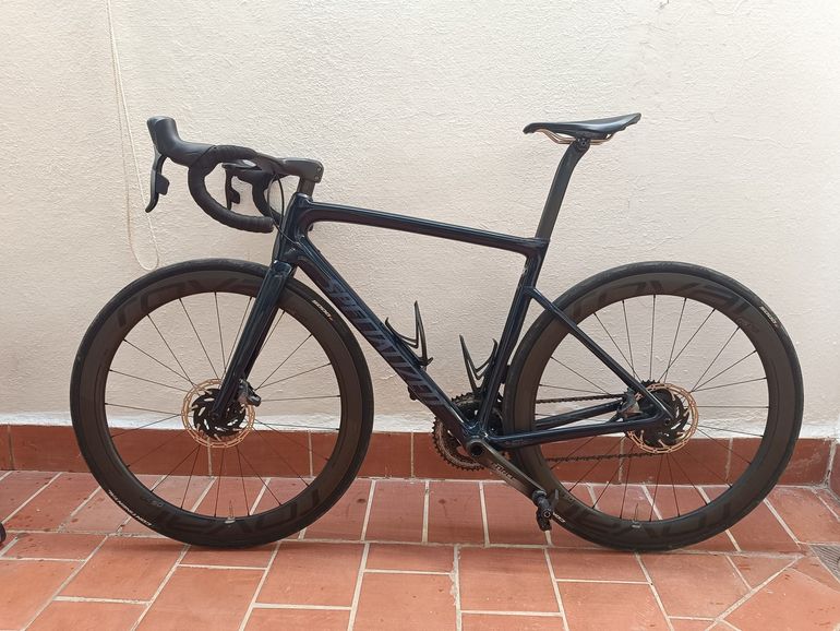 Used Specialized Tarmac SL6 Disc Pro - SRAM Force eTap AXS 2020 2020 Road & Gravel, Blue — image 4 of 9