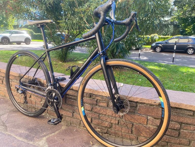 Used Specialized Sequoia 2018 2018 Road & Gravel, Black — image 3 of 11