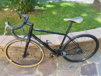 Used Specialized Sequoia 2018 2018 Road & Gravel, Black — image 10 of 11