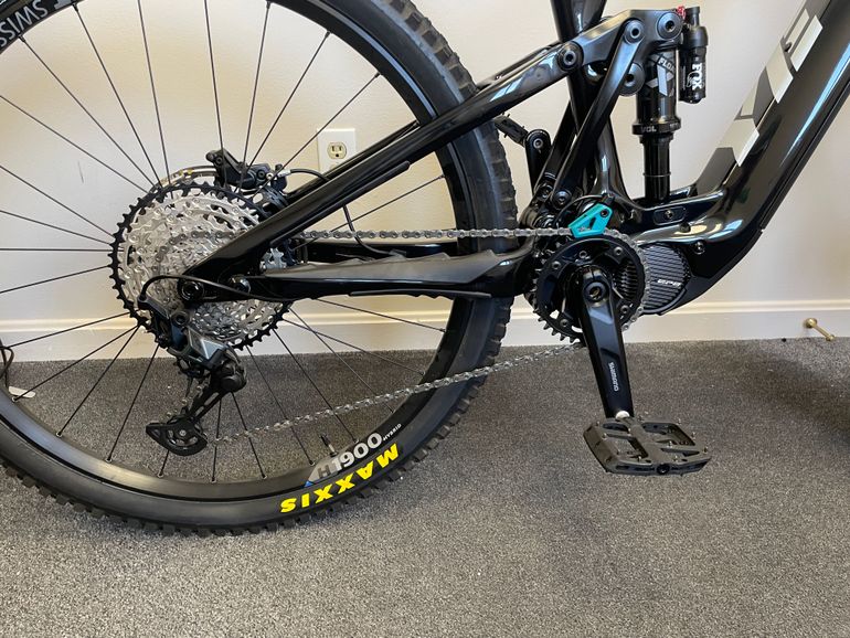Used Yeti Yeti 160e C1 E-MTB Size Medium 2023 Mountainbike, Black — image 6 of 12