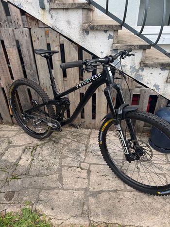 Used Privateer 161 Shimano Deore XT 2022 Mountainbike, Black — image 1 of 4