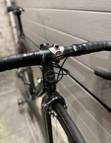 Used Trek Madone 5.2 2006 2006 Road & Gravel, Light Gray — image 5 of 6