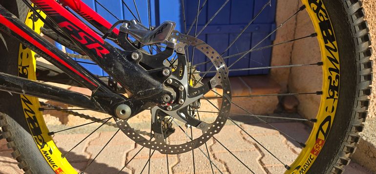 Used Specialized Demo Shimano Saint 2014 Mountainbike, Red — image 10 of 10