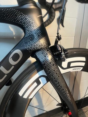 Used Pinarello DOGMA F10 2019 Road & Gravel, Black — image 20 of 22