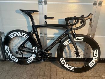 Used Pinarello DOGMA F10 2019 Road & Gravel, Black — image 2 of 22