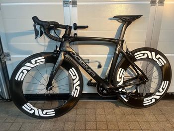 Used Pinarello DOGMA F10 2019 Road & Gravel, Black — image 1 of 22