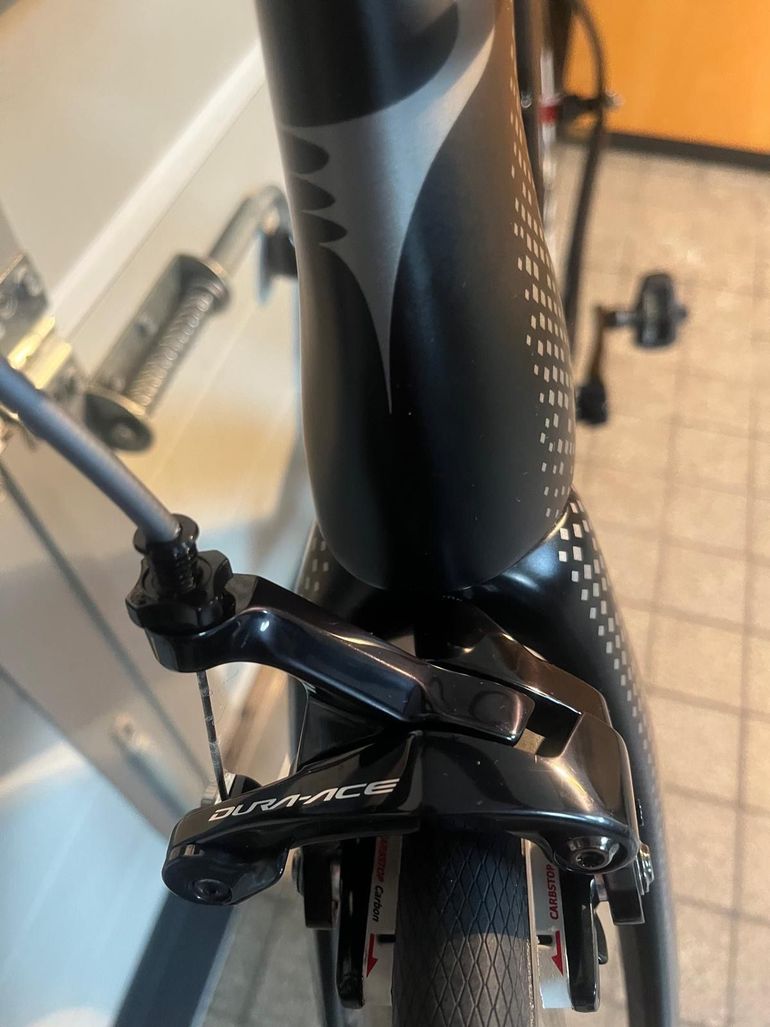 Used Pinarello DOGMA F10 2019 Road & Gravel, Black — image 4 of 22
