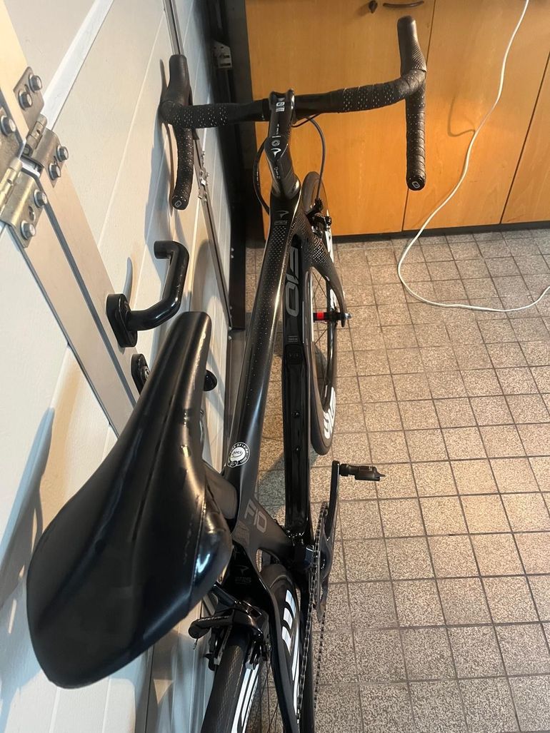Used Pinarello DOGMA F10 2019 Road & Gravel, Black — image 15 of 22