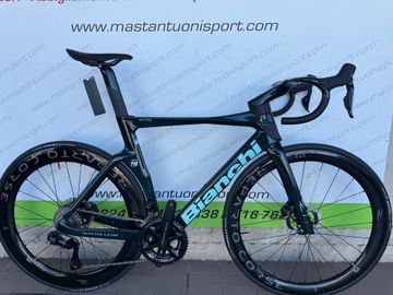 Używany Bianchi Oltre RC Durace Di2 2024 2024 Road & Gravel — zdjęcie 1 z 5