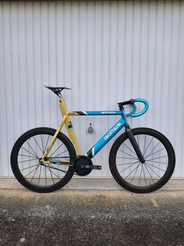 Used DECATHLON Team AG2R Custom Dedacciai Track Frame 2005 Road & Gravel