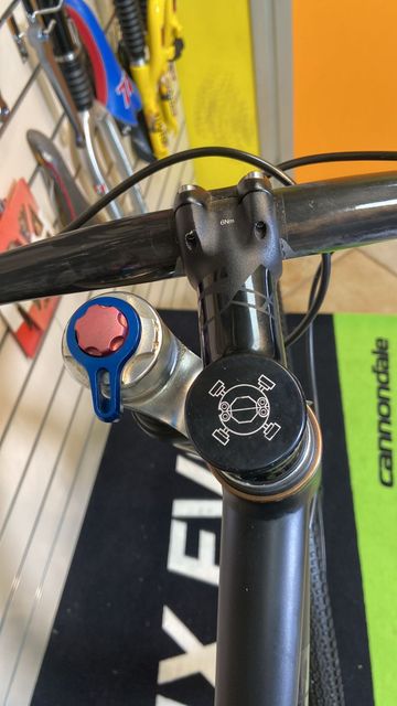Gebrauchtes Cannondale BAD BOY 8 LEFTY CARBON 2015 Road & Gravel, Schwarz — Bild 4 von 8