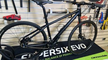 Cannondale BAD BOY 8 LEFTY CARBON 2015 Road & Gravel usato