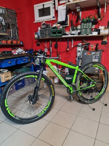 Cannondale F-Si Carbon Team 2017 2017 Mountainbike usato, Verde — immagine 5 di 6
