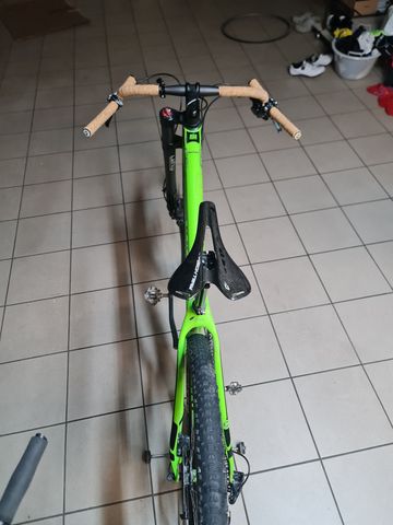 Cannondale F-Si Carbon Team 2017 2017 Mountainbike usato, Verde — immagine 4 di 6