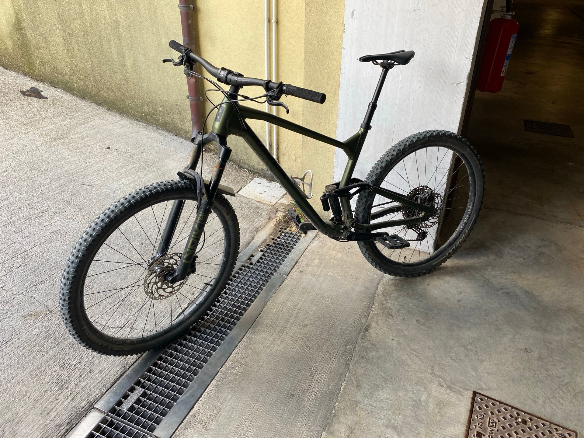 2020 Giant Giant Trance X2 Mountain Bike Giant Trance 2022