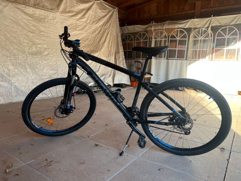 Used B’TWIN Rockryder 2017 Mountainbike, Black — image 4 of 5