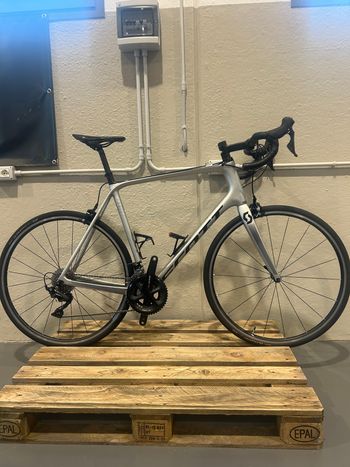 Used Scott Addict Shimano 105 2020 Road & Gravel, Light Gray — image 4 of 8