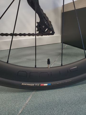 Brugt Trek Domane+ SLR 6 2024 2024 Road & Gravel — billede 13 af 16
