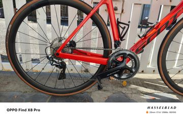 Scott Addict RC 10 2020 2020 Road & Gravel usato, Rosso — immagine 5 di 7