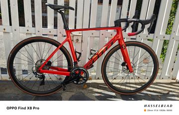 Scott Addict RC 10 2020 2020 Road & Gravel usato, Rosso — immagine 3 di 7
