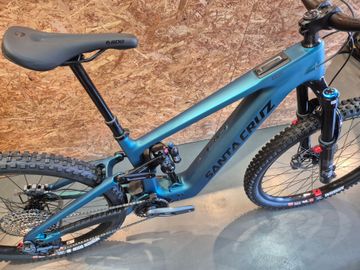 Tweedehands Santa Cruz Bullit 2025 Mountainbike — afbeelding 3 van 6