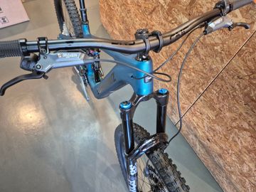 Tweedehands Santa Cruz Bullit 2025 Mountainbike — afbeelding 5 van 6