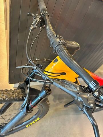 Brugt Trek E-Caliber 9.8 GX 2022 2022 Mountainbike — billede 10 af 12