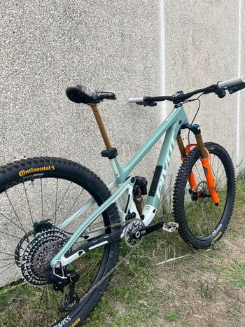 Used Pivot Trailcat Lt 2025 Mountainbike — image 4 of 5