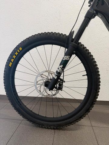 Used Amflow PL CARBON PRO 2024 Mountainbike, Black — image 3 of 6