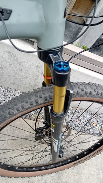 Used CUBE Cube Reaction Hybride 625 2023 2023 Mountainbike, Light Gray, 27.5 (650B) — image 3 of 57