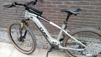 Used CUBE Cube Reaction Hybride 625 2023 2023 Mountainbike, Light Gray, 27.5 (650B) — image 14 of 57