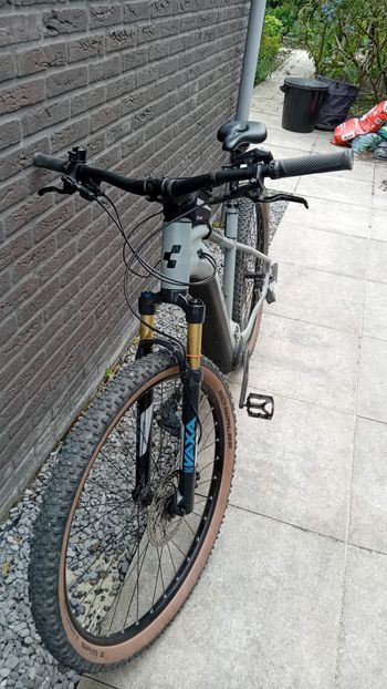 Used CUBE Cube Reaction Hybride 625 2023 2023 Mountainbike, Light Gray, 27.5 (650B) — image 21 of 57