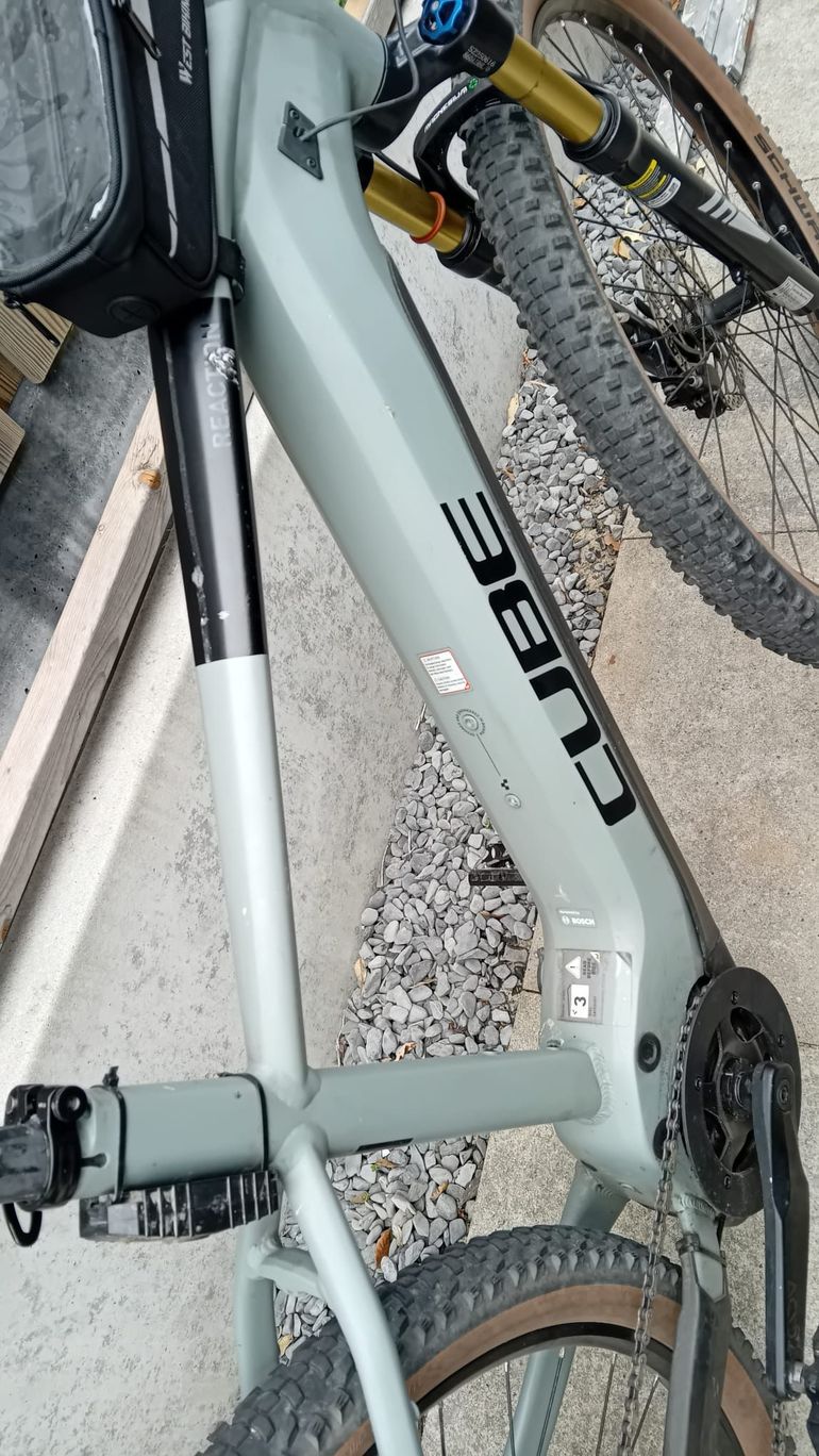 Used CUBE Cube Reaction Hybride 625 2023 2023 Mountainbike, Light Gray, 27.5 (650B) — image 8 of 57