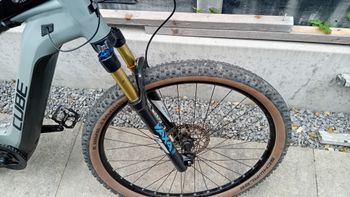 Used CUBE Cube Reaction Hybride 625 2023 2023 Mountainbike, Light Gray, 27.5 (650B) — image 5 of 57