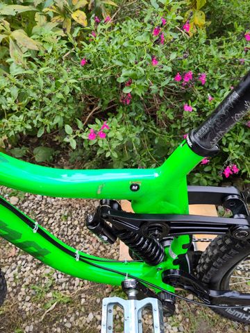 Używany Kona ENTOURAGE 2014 2014 Mountainbike — zdjęcie 15 z 15