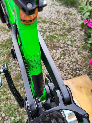 Używany Kona ENTOURAGE 2014 2014 Mountainbike — zdjęcie 14 z 15