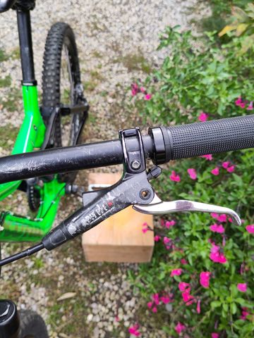 Używany Kona ENTOURAGE 2014 2014 Mountainbike — zdjęcie 5 z 15