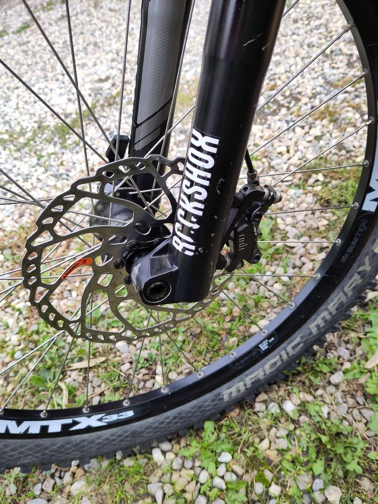 Używany Kona ENTOURAGE 2014 2014 Mountainbike — zdjęcie 9 z 15