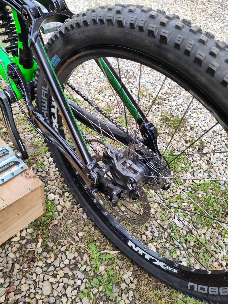Używany Kona ENTOURAGE 2014 2014 Mountainbike — zdjęcie 8 z 15