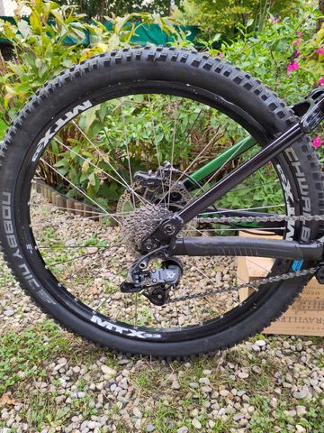 Używany Kona ENTOURAGE 2014 2014 Mountainbike — zdjęcie 3 z 15