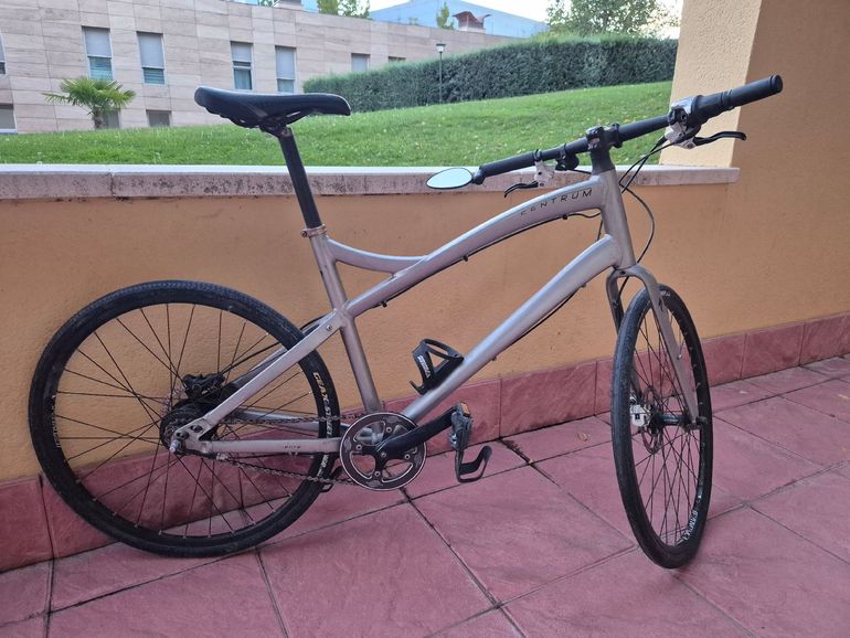 Used Specialized Centrum 2005 Road & Gravel, Light Gray — image 1 of 5