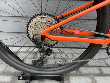 Gebrauchtes Specialized Epic Comp 2021 2021 Mountainbike, Orange, 29 — Bild 13 von 14