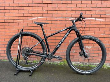 Used Trek Procaliber 9.6 2019 Mountainbike, Black — image 2 of 3