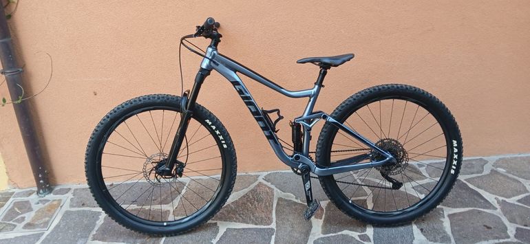 Giant Stance 2021 2021