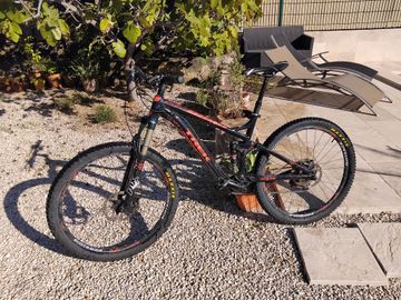 Použité Trek Fuel EX 9 27.5 2015 2015 Mountainbike — obrázek 1 z 9